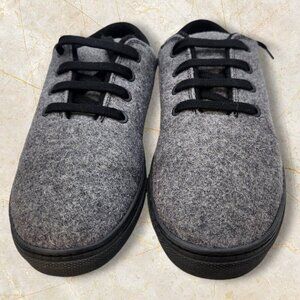 Baabuk Wool Sneakers Gray and Black Women's Size EU 39 US 8.5/9 EUC in Box
